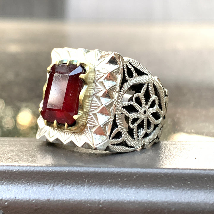 Majestic Persian Ruby Lattice Ring