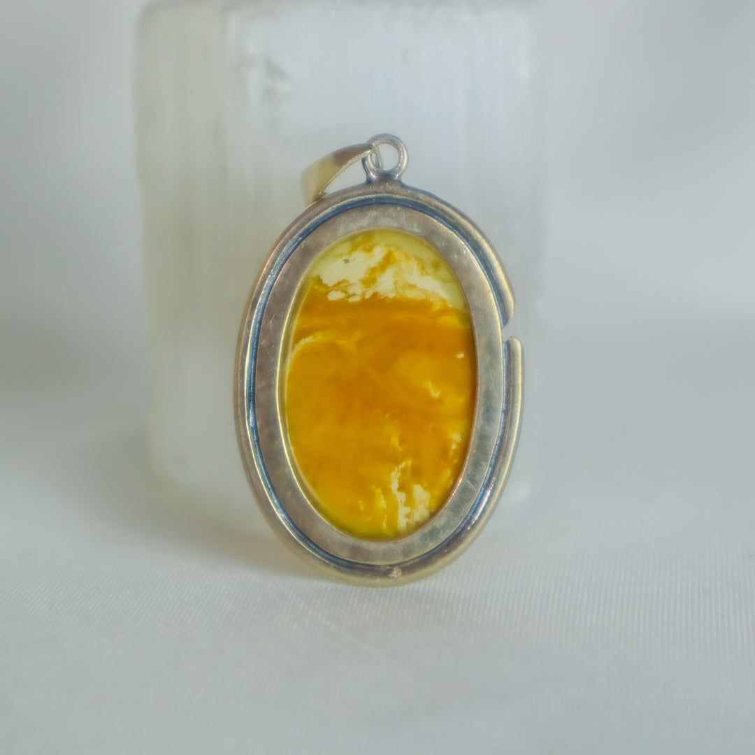 Zohreh Amber Vintage Sterling Silver Pendant