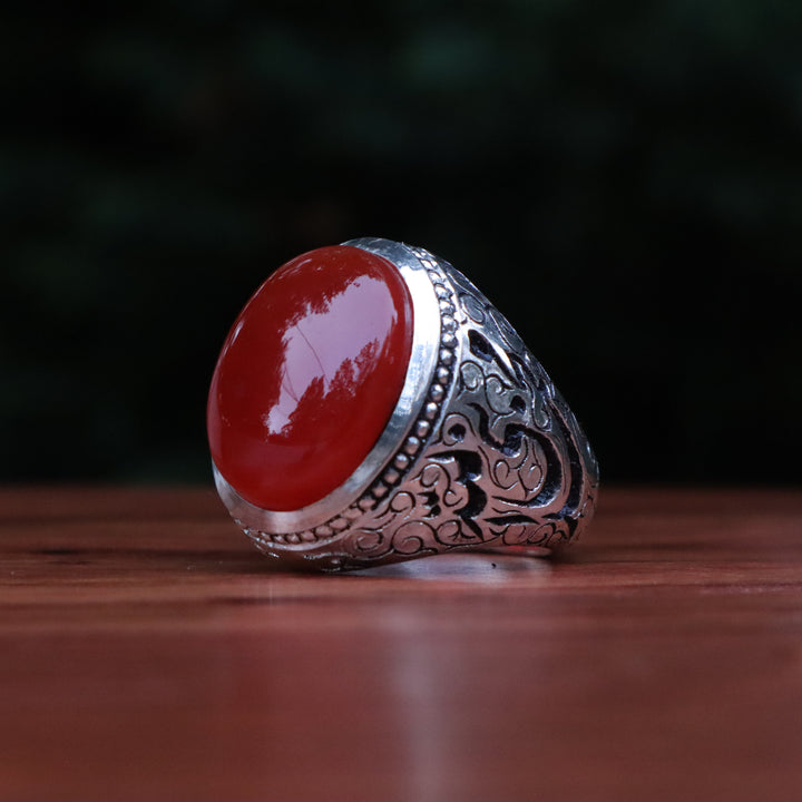 Qamar al-Ahmar Yemeni Aqeeq (Agate) Sterling Silver Ring