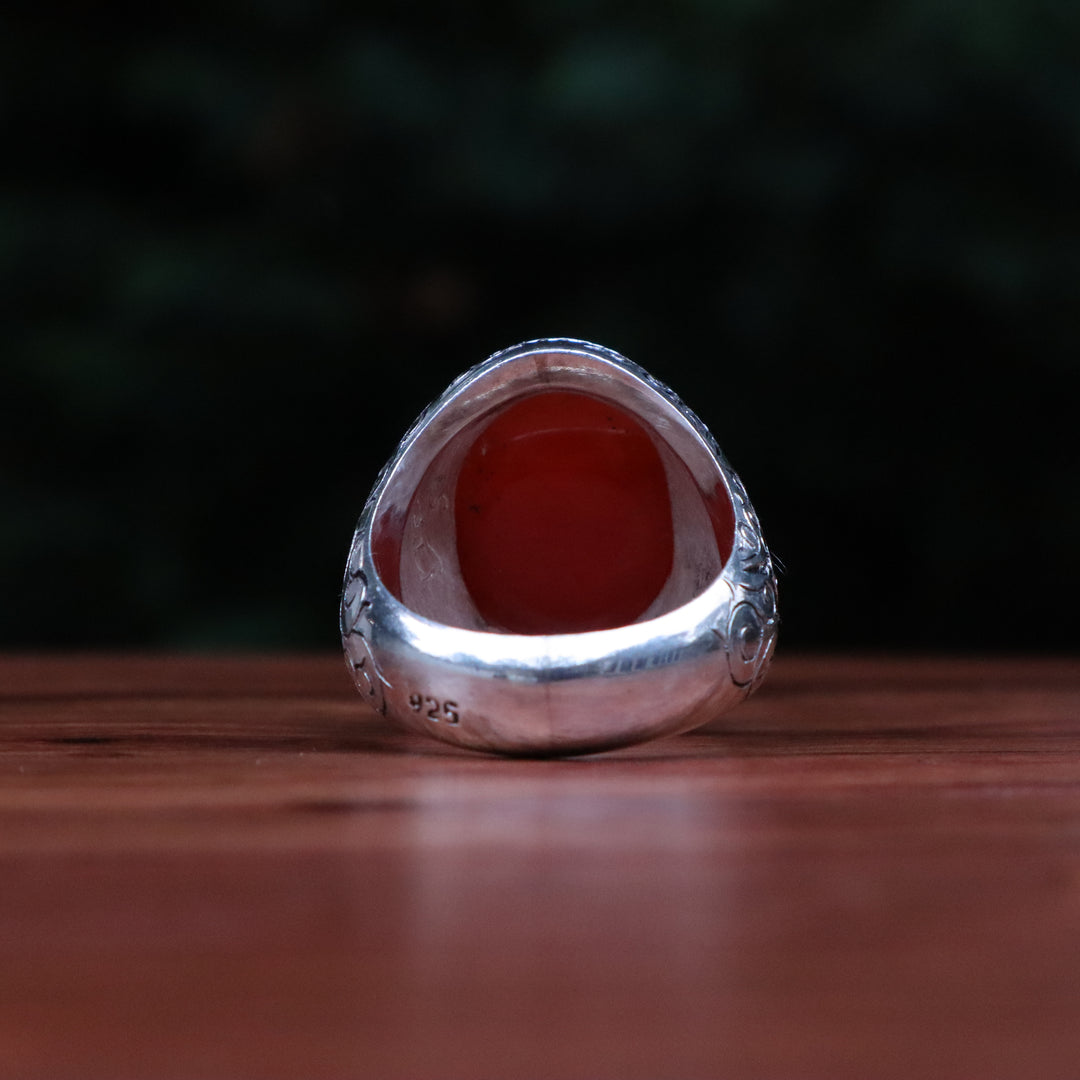 Qamar al-Ahmar Yemeni Aqeeq (Agate) Sterling Silver Ring