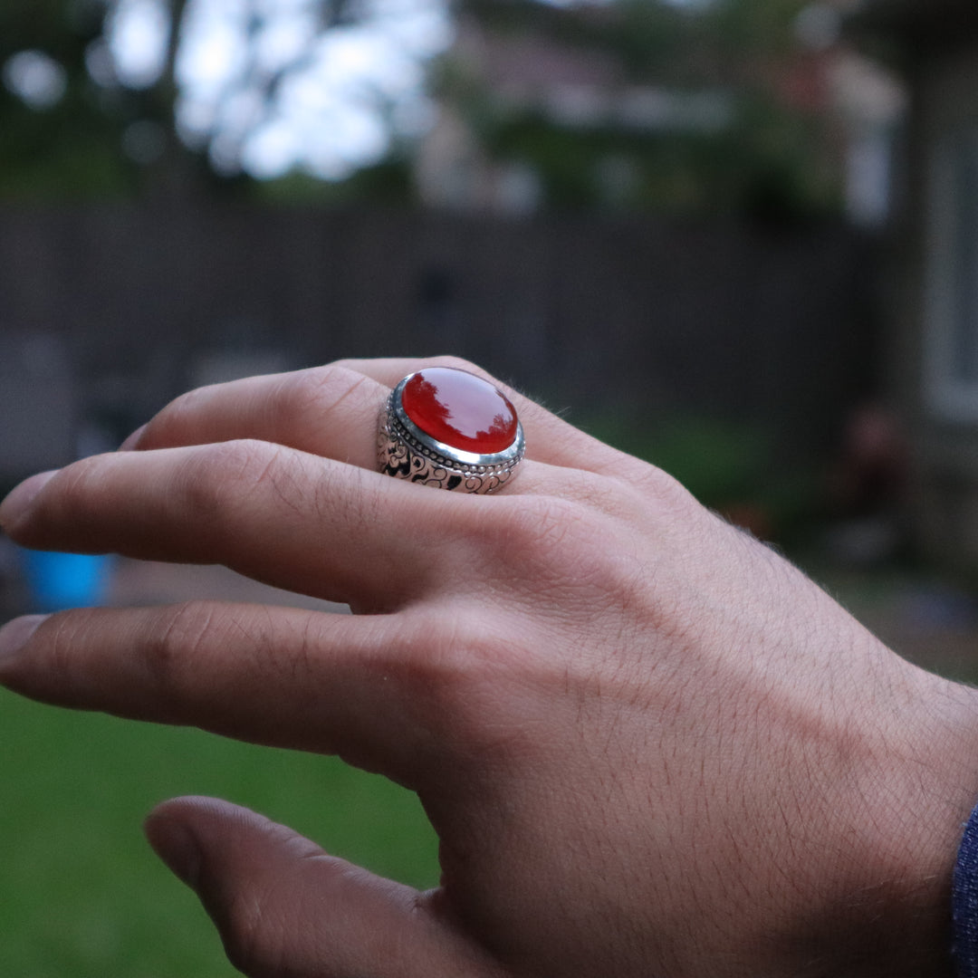 Qamar al-Ahmar Yemeni Aqeeq (Agate) Sterling Silver Ring